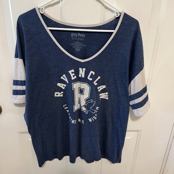 Harry Potter - Ravenclaw - V-neck Short Sleeve Tee - XL - Picture 6 of 6